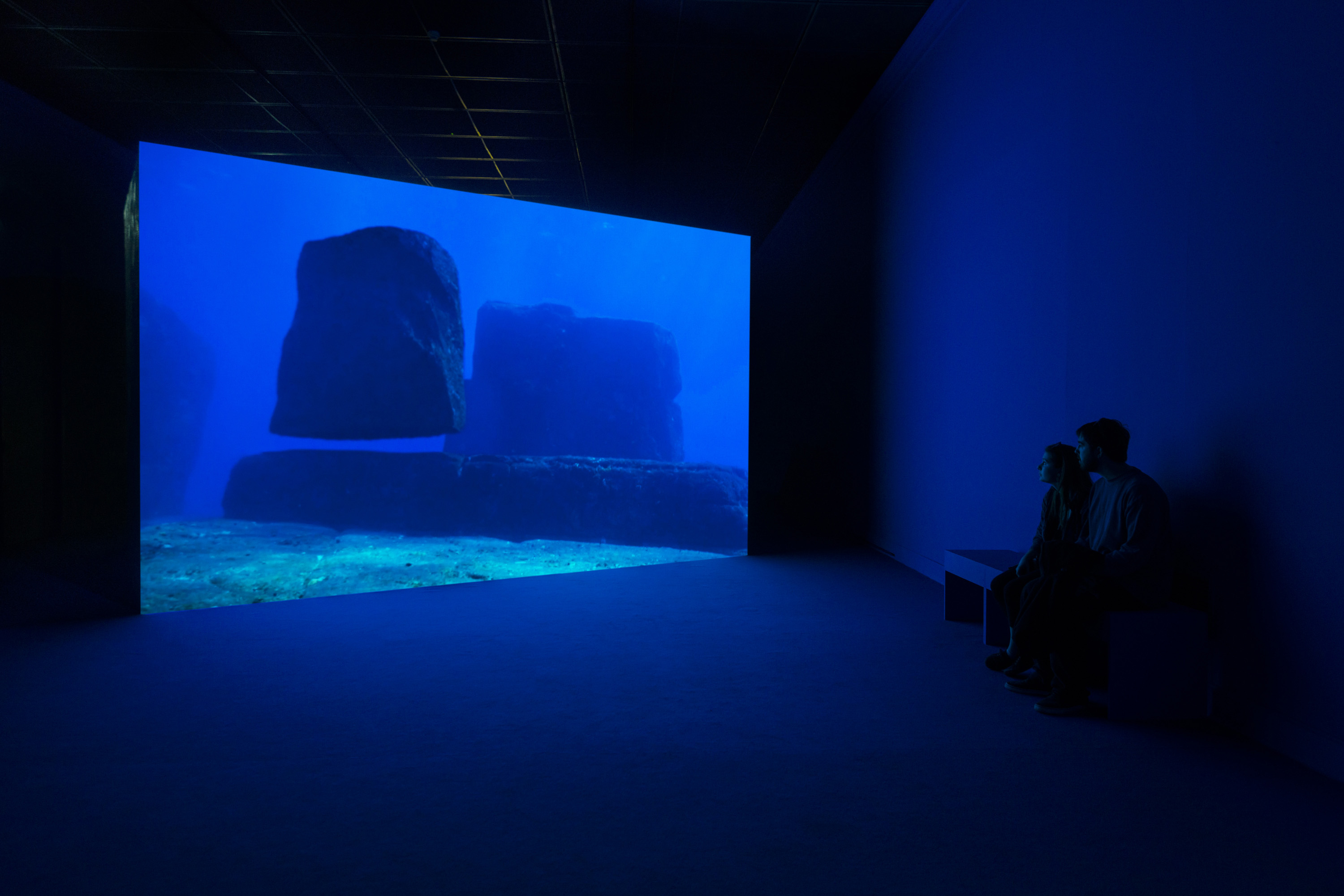 Angelika Markul, “Yonaguni Area,” 2016, video installation, various dimensions. Soundtrack by Simon Ripoll Hurier. On view at CSW Ujadowski Castle, Warsaw. Image courtesy of the artist. 
