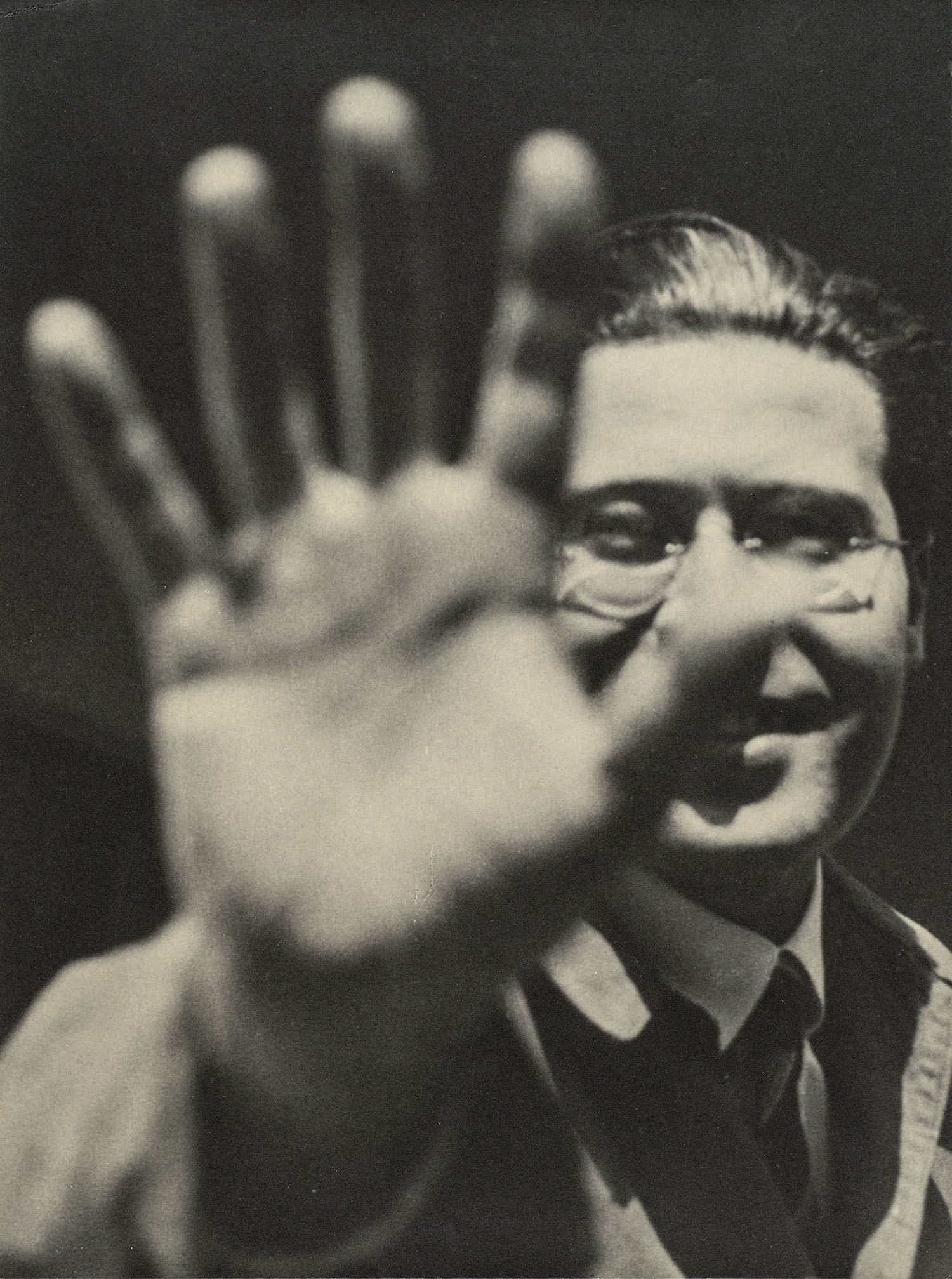 László Moholy-Nagy, “Photograph (Self-Portrait with Hand),” 1925/29, printed 1940/49. Galerie Berinson, Berlin. © 2016 Hattula Moholy-Nagy/VG Bild-Kunst, Bonn/Artists Rights Society (ARS), New York. Image courtesy the Art Institute of Chicago.