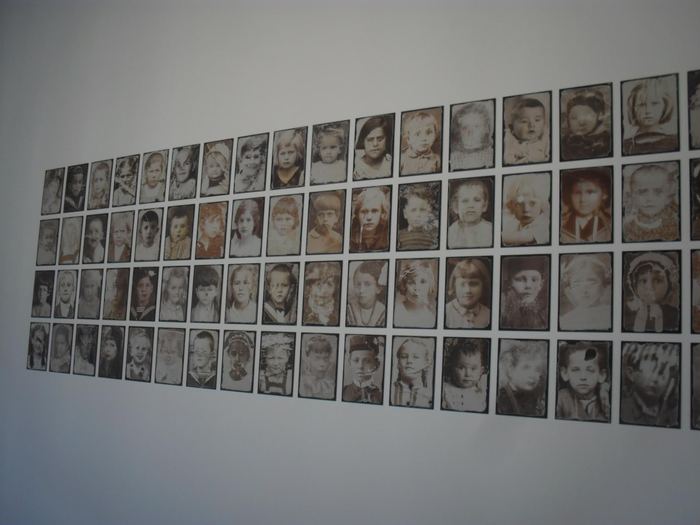 Vladimir and Milica Peri?, “Damaged Faces,” photo installation, 2013. Image courtesy of the authors.