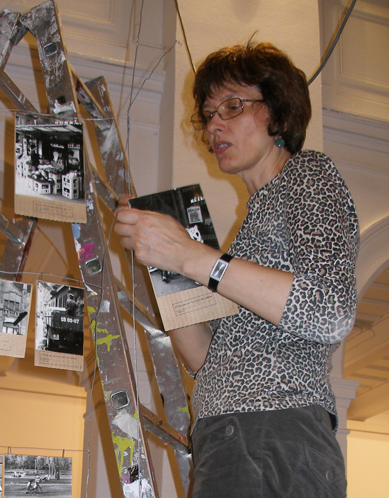 Julia Klaniczay installing Robert Filliou's Poipoidrome (1976) for Fluxus East in Künstlerhaus Bethanien (Berlin, 2007). Image courtesy of Artpool Art Research Centre