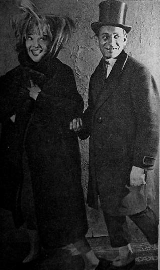 Aleksandra Khokhlova and Vsevolod Pudovkin in The Extraordinary Adventures of Mr. West in the Land of the Bolsheviks. Image from Sovetskii Ekran, #34, 1926, p.7