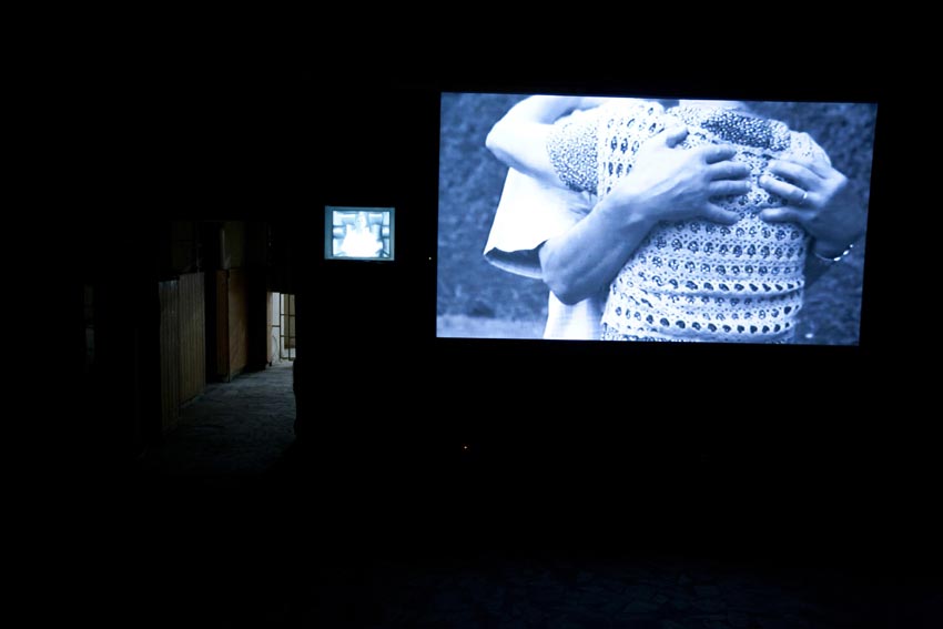 David Maljkovi?, <em>Out of Projection</em>, two-channel HD video installation (18’41”), 2009. Installation view from Bucharest Biennale 5, The House of the Free Press. Photo: Radu Tudoroiu. Courtesy of BB5.