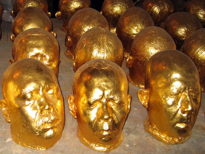 Fang Lijun, Heads of Culture, 2006, Bronze. Image courtesy of the author. 