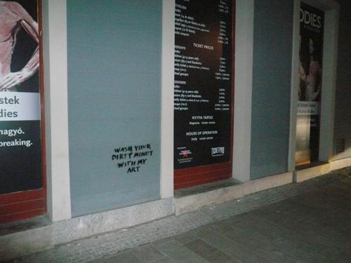 The stencil on the wall of the VAM Design building, Budapest, 2008. Photo courtesy of János Sugár.